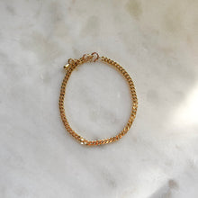 Load image into Gallery viewer, Cindy Curb Chain Bracelet
