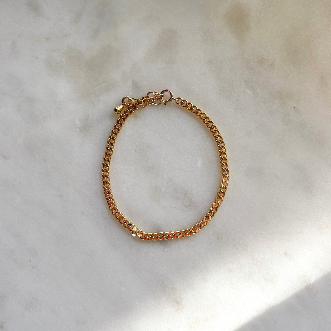 Cindy Curb Chain Bracelet