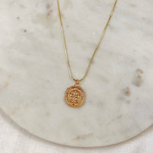 Load image into Gallery viewer, Vintage Medallion Coin Necklace
