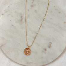 Load image into Gallery viewer, Vintage Medallion Coin Snake Necklace
