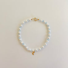 Load image into Gallery viewer, Crescent Moon Pearl Bracelet
