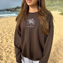 Load image into Gallery viewer, Hibiscus Oahu Sweatshirt - Cacao at
