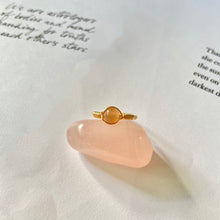 Load image into Gallery viewer, Sunstone 6mm Wire Wrapped Ring
