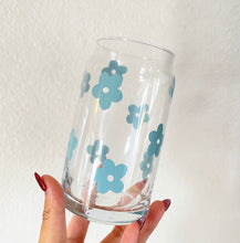 Load image into Gallery viewer, Blue Daisies Glass Cup
