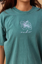Load image into Gallery viewer, Hibiscus Oahu Tee - Teal Green

